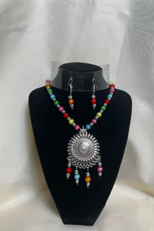 Weaving saree with free matching jewelry 2